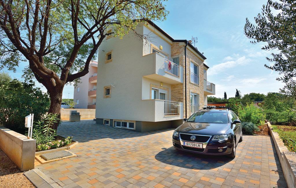 Apartmani Bepo Sveti Filip i Jakov Esterno foto